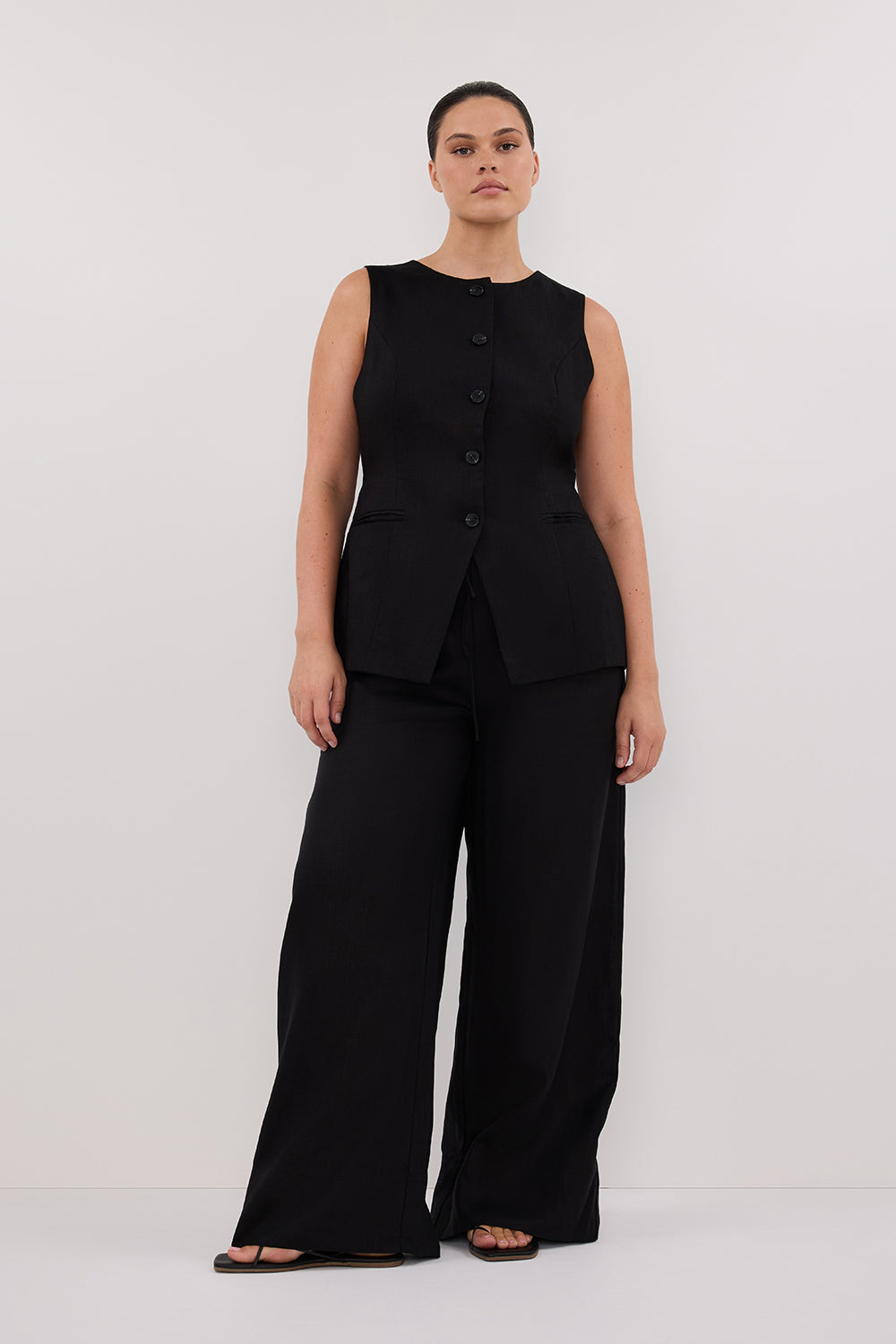 ALESSIA BLACK LINEN VEST