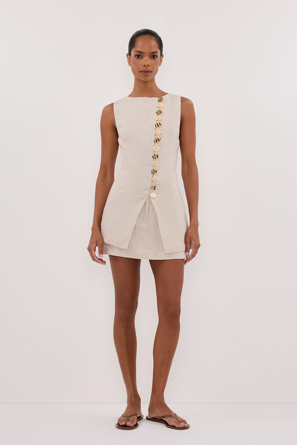 BAYLEE NATURAL SLEEVELESS LINEN TOP