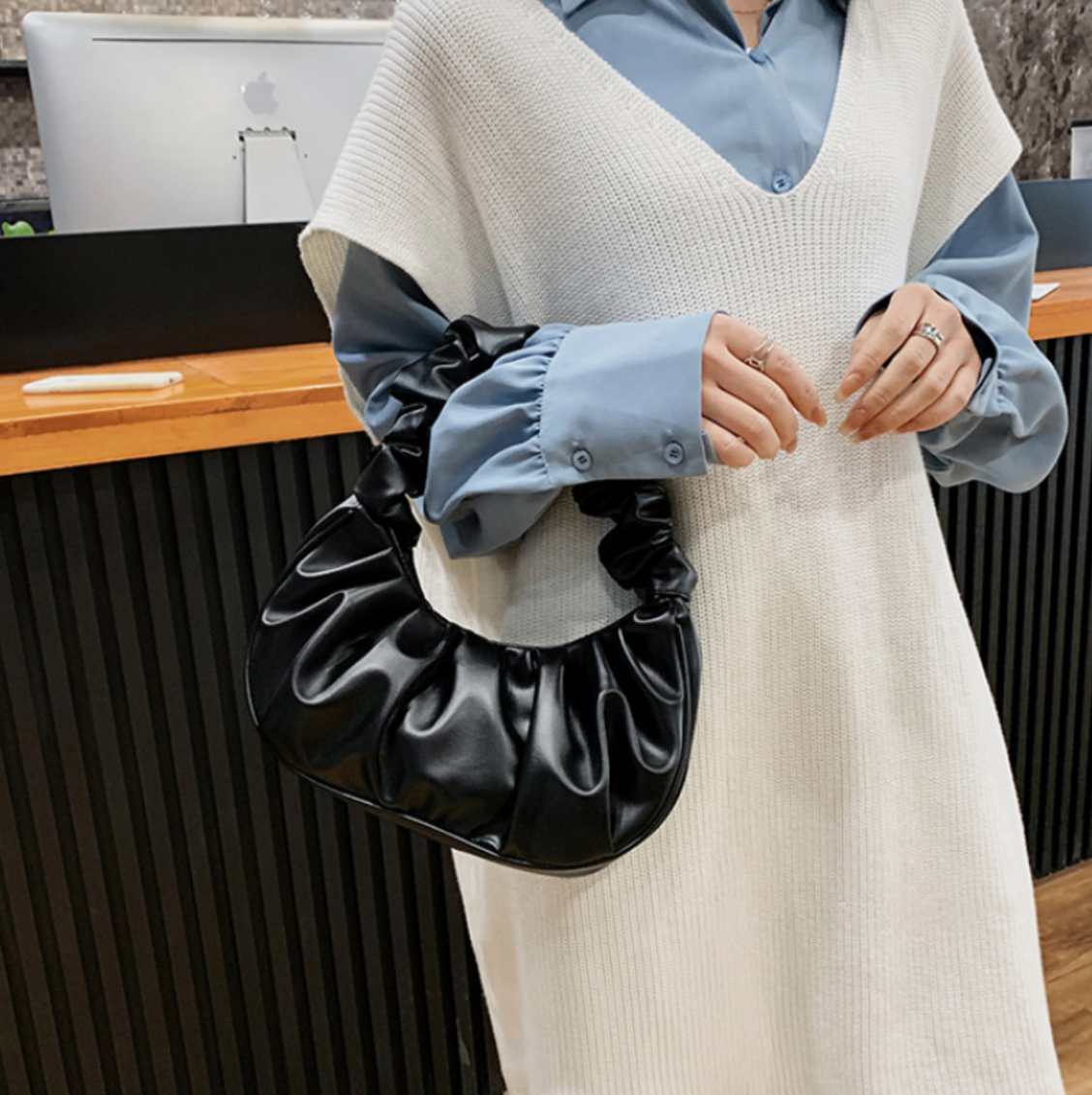 Tilla l Leather Bag